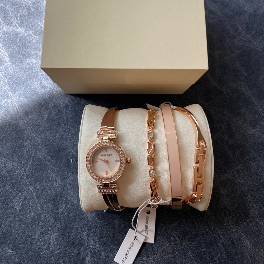 Boxed Bracelet & Bangle Watch Set, 24mm